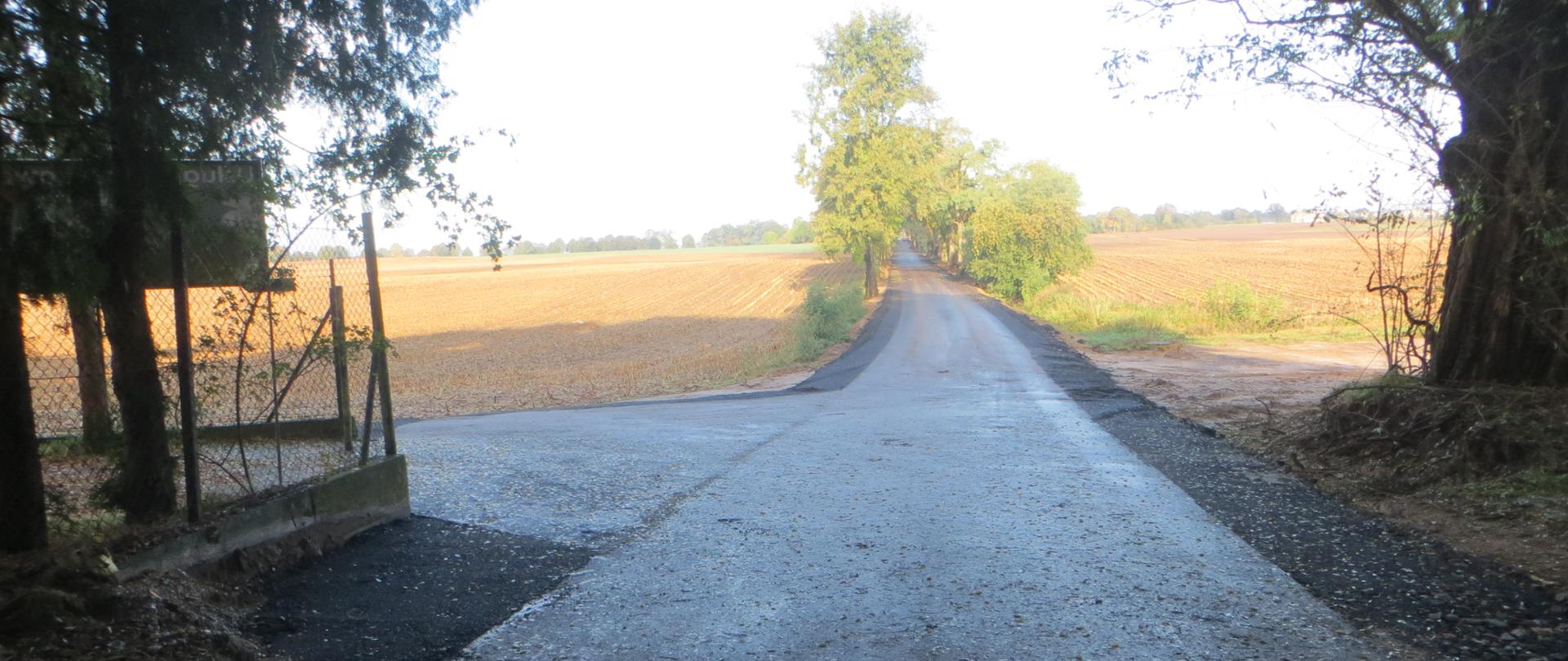 Zdjęcie drogi dojazdowej