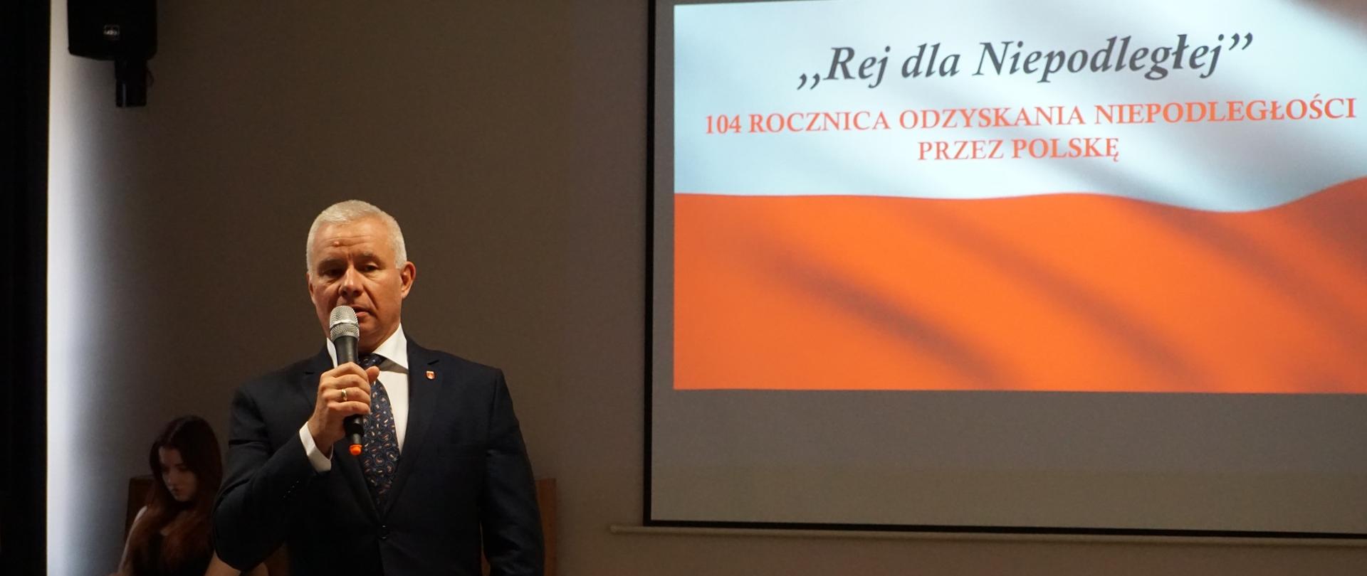 Starosta Kraśnicki Andrzej Rolla wziął udział w szkolnych obchodach Święta Niepodległości