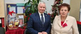 Na zdjęciu od lewej: starosta Andrzej Rolla oraz prezes klubu Teresa Myszak