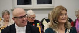ZŁOTY JUBILEUSZ PAR MAŁŻEŃSKICH - Pani Wójt - Iwona Księżopolska oraz Proboszcz parafii Mokobody - Ks, Piotr Chodźko