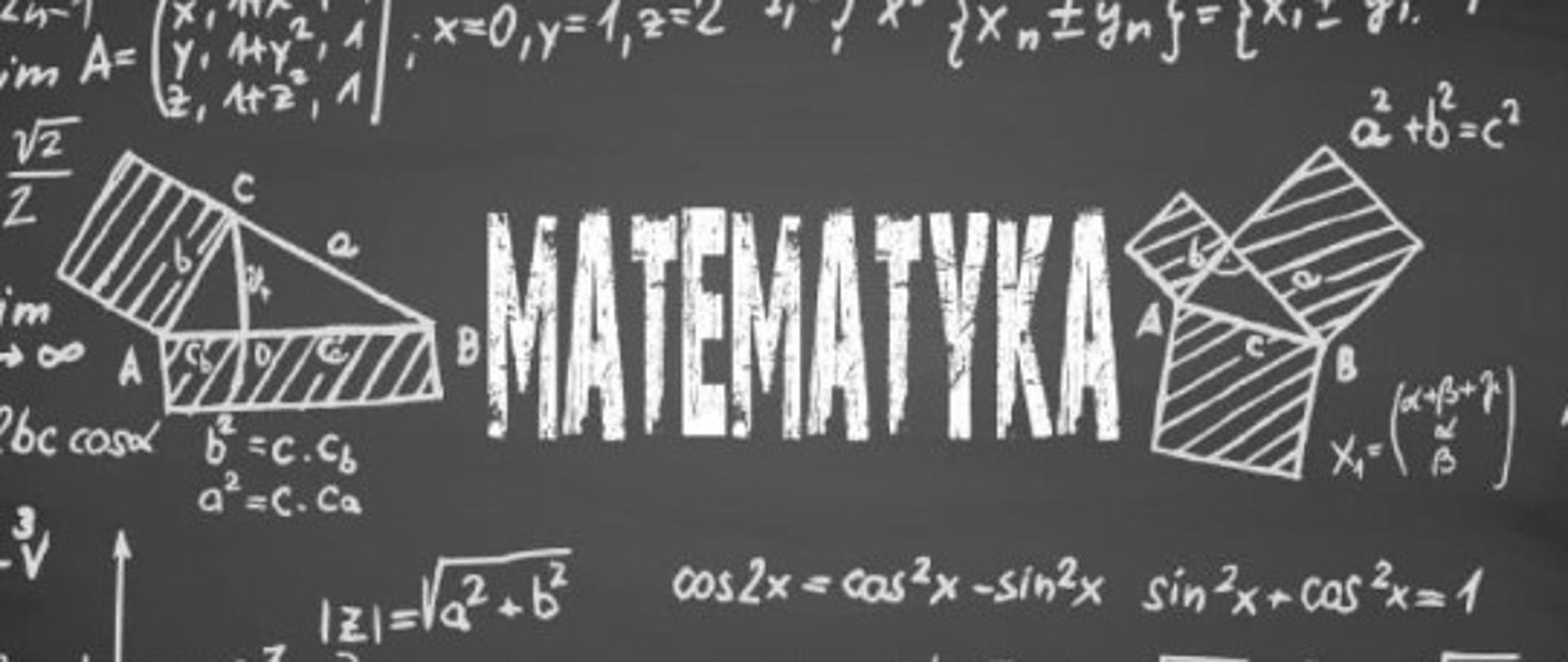 Tablica z napisem matematyka ze wzorami matematycznymi