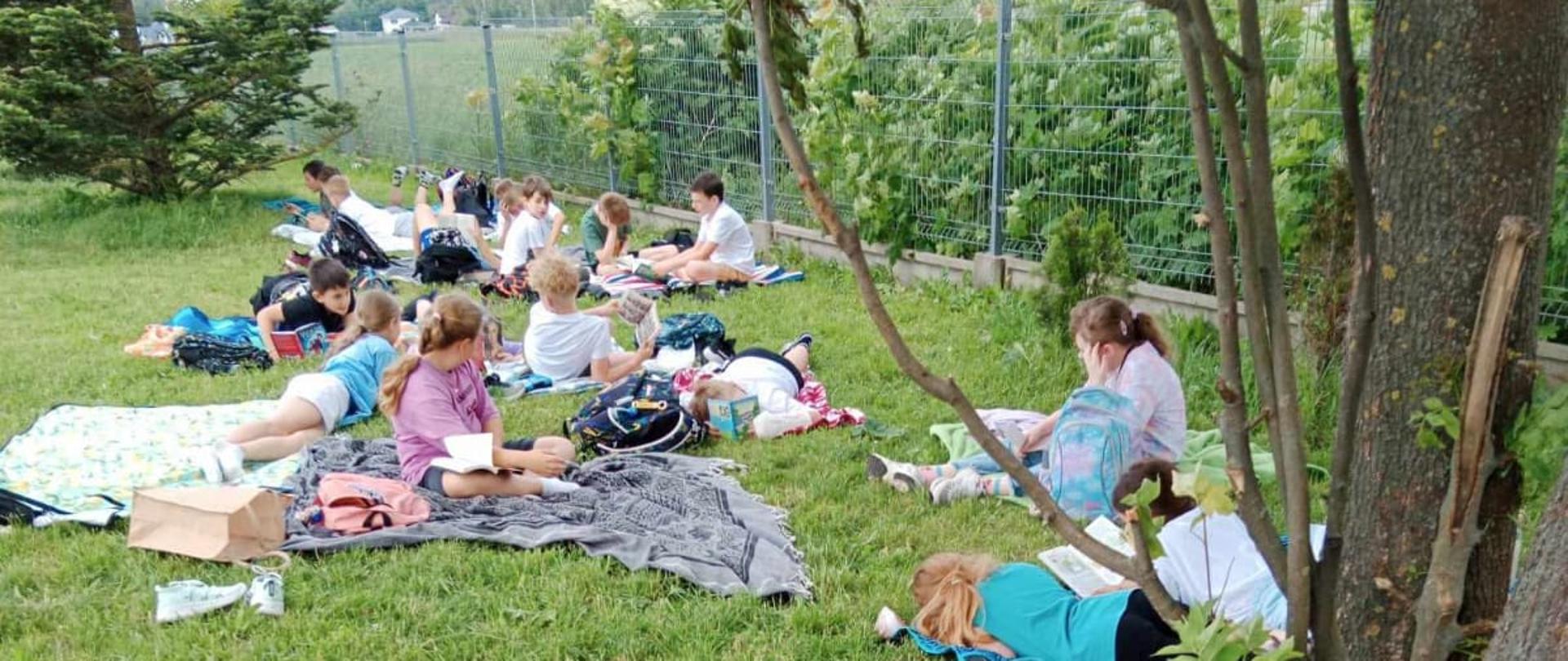 czytanie na polanie