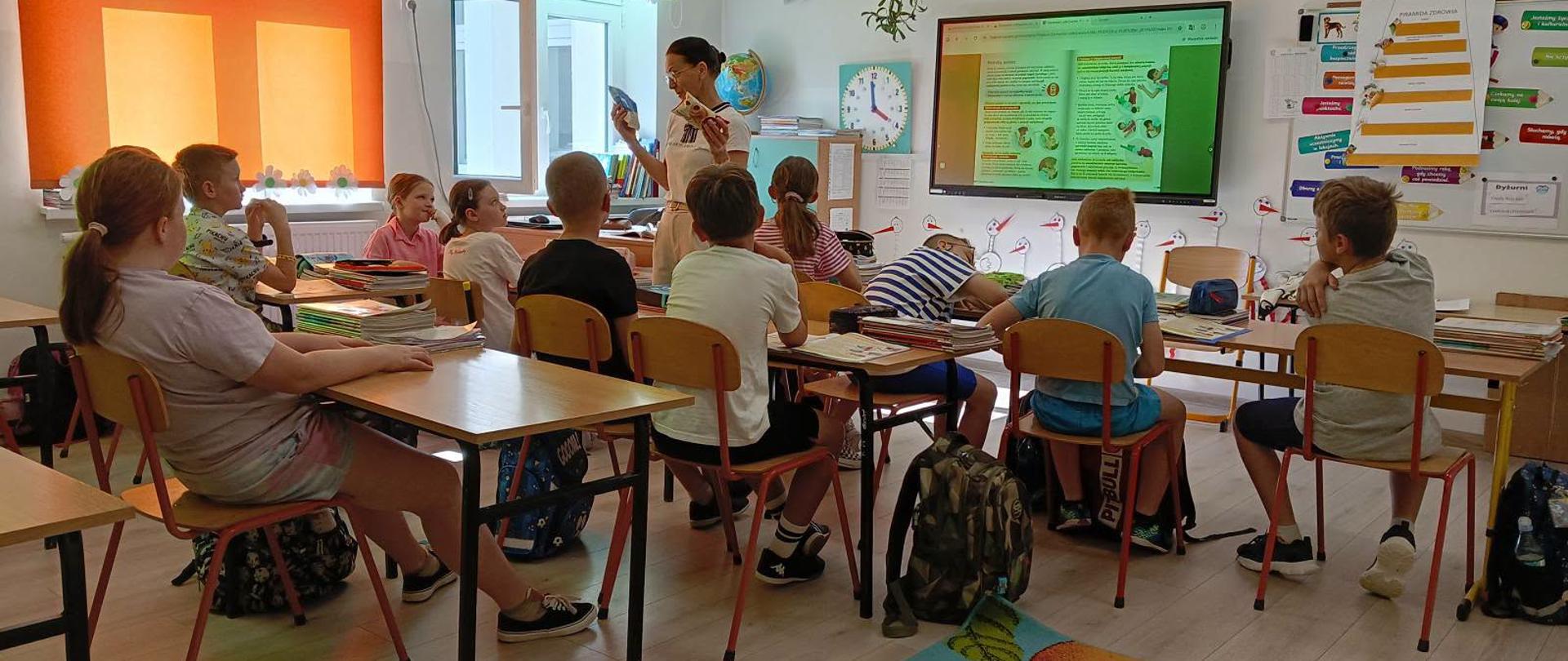 Spotkanie kl. 3. z pielęgniarką szkolną