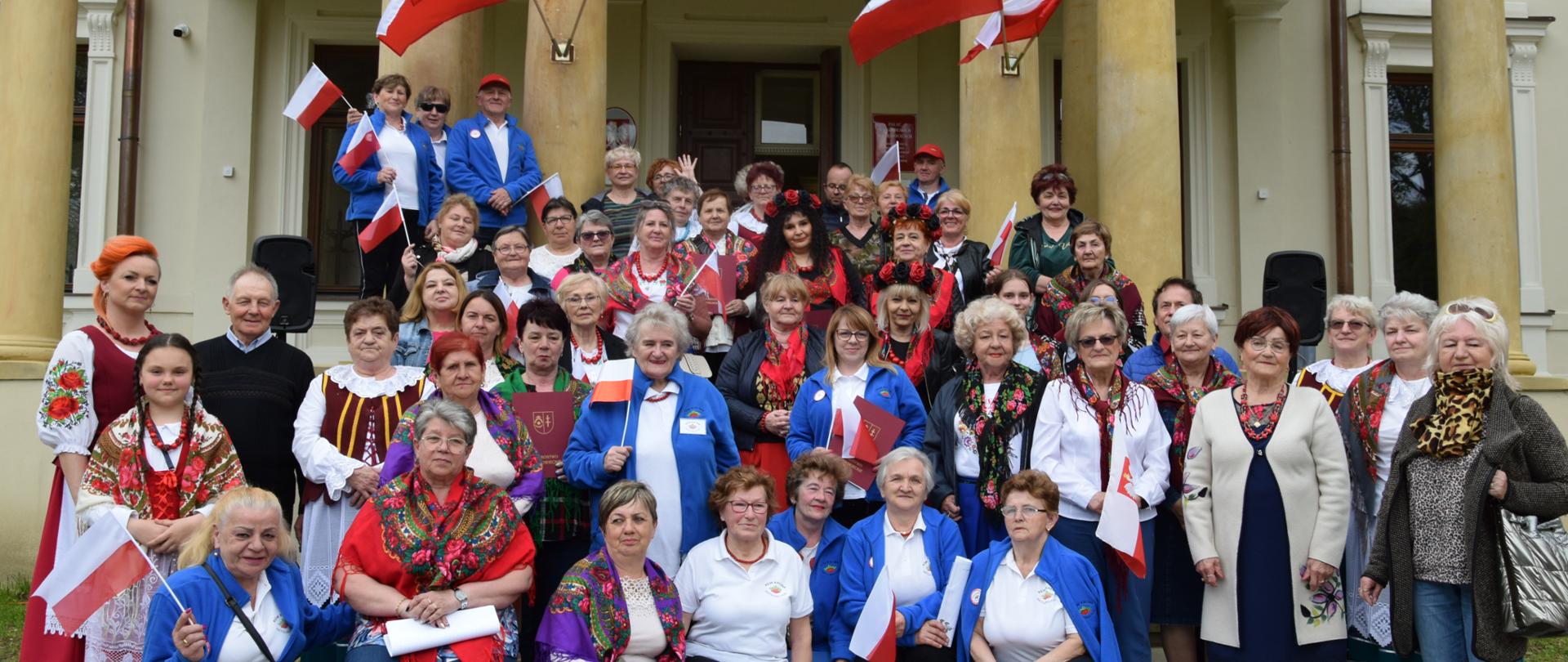Rowerowy Rajd Razem KGW pod biało-czerwoną
