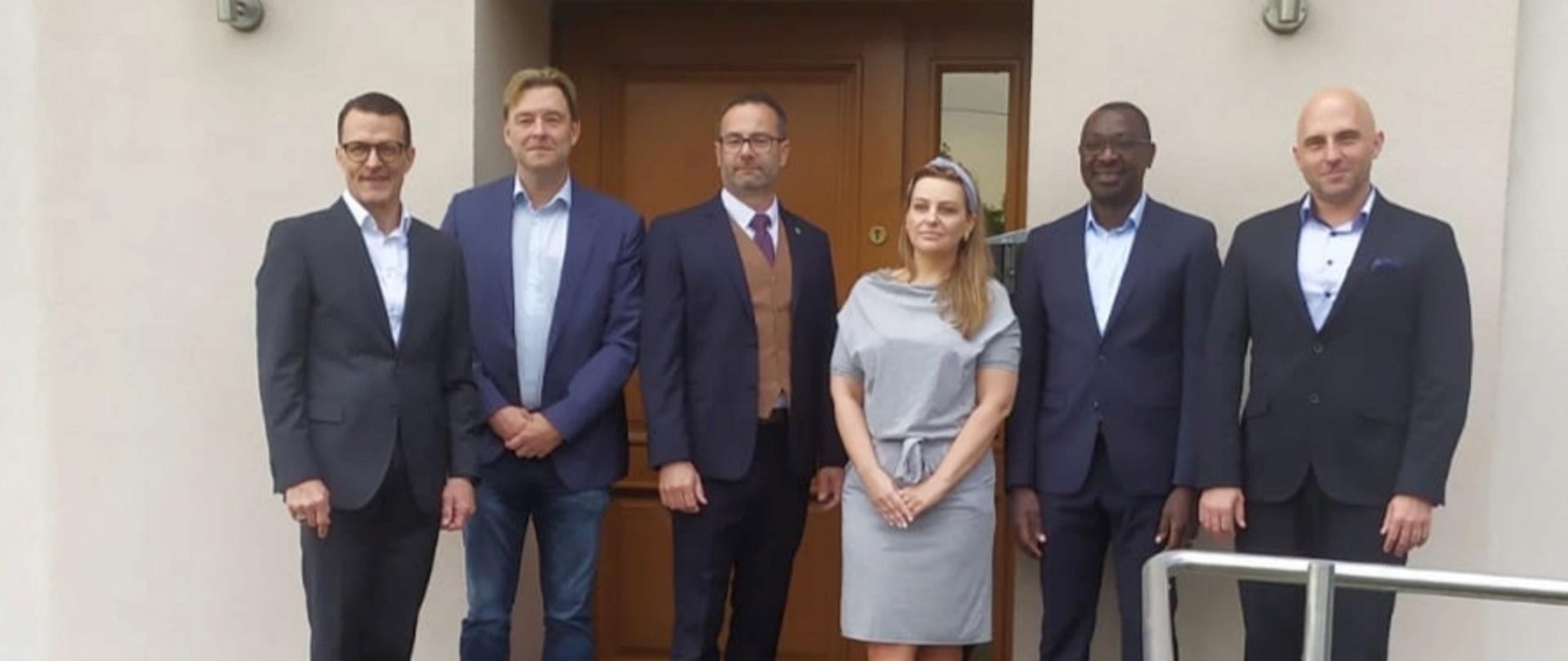 Spotkanie z przedstawicielami firmy wraz z Wójtem Gminy Olszanka