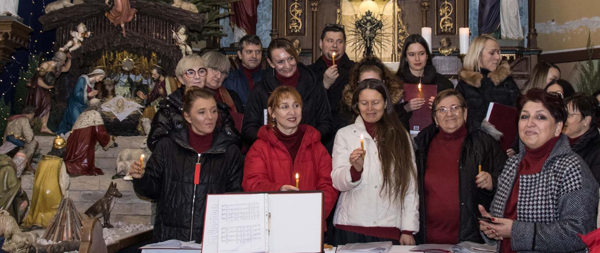 Koncert kolęd w wykonaniu Miejskiego Chóru OlenSis w kaplicy świętego Franciszka w Oleśnie 