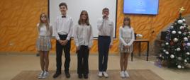 Występ naszych uczniów na spotkaniu wigilijnym pracowników Gminy Radoszyce 
