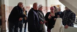 Wyjście uczestników Klubu „Senior+” do lokalnej piekarni