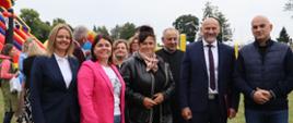 zdjęcie przedstawicieli samorządów i władz Gminy Wicko