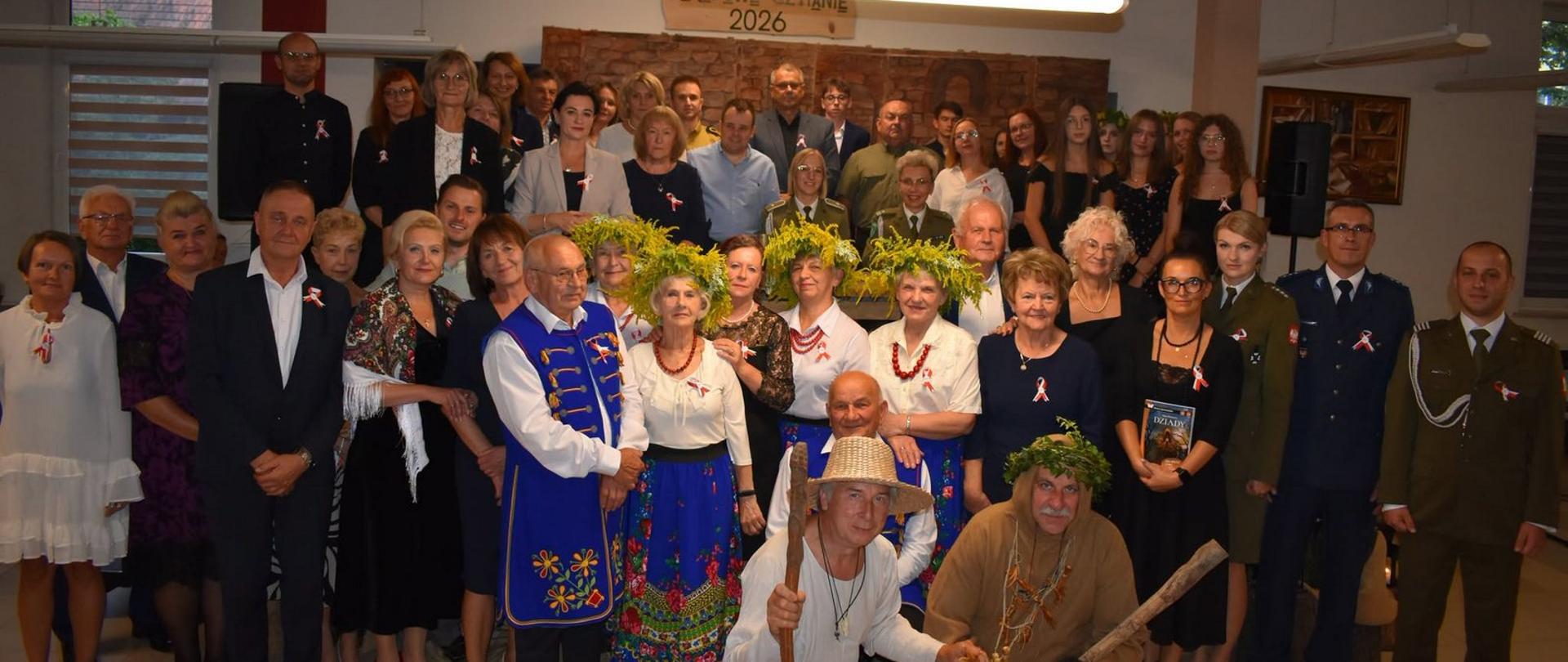 Uczestnicy Narodowego Czytania