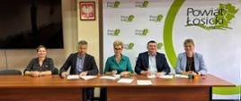 Podpisanie umowy na realizację zadania pn. „Przebudowa drogi powiatowej Nr 2062W – ul. 1000-lecia Państwa Polskiego w mieście Łosice wraz z budową kanalizacji deszczowej”