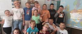 Zdjęcie grupowe klasy 2b z p. Anetą Wieczerzak.