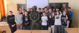,,Edukacja z wojskiem"