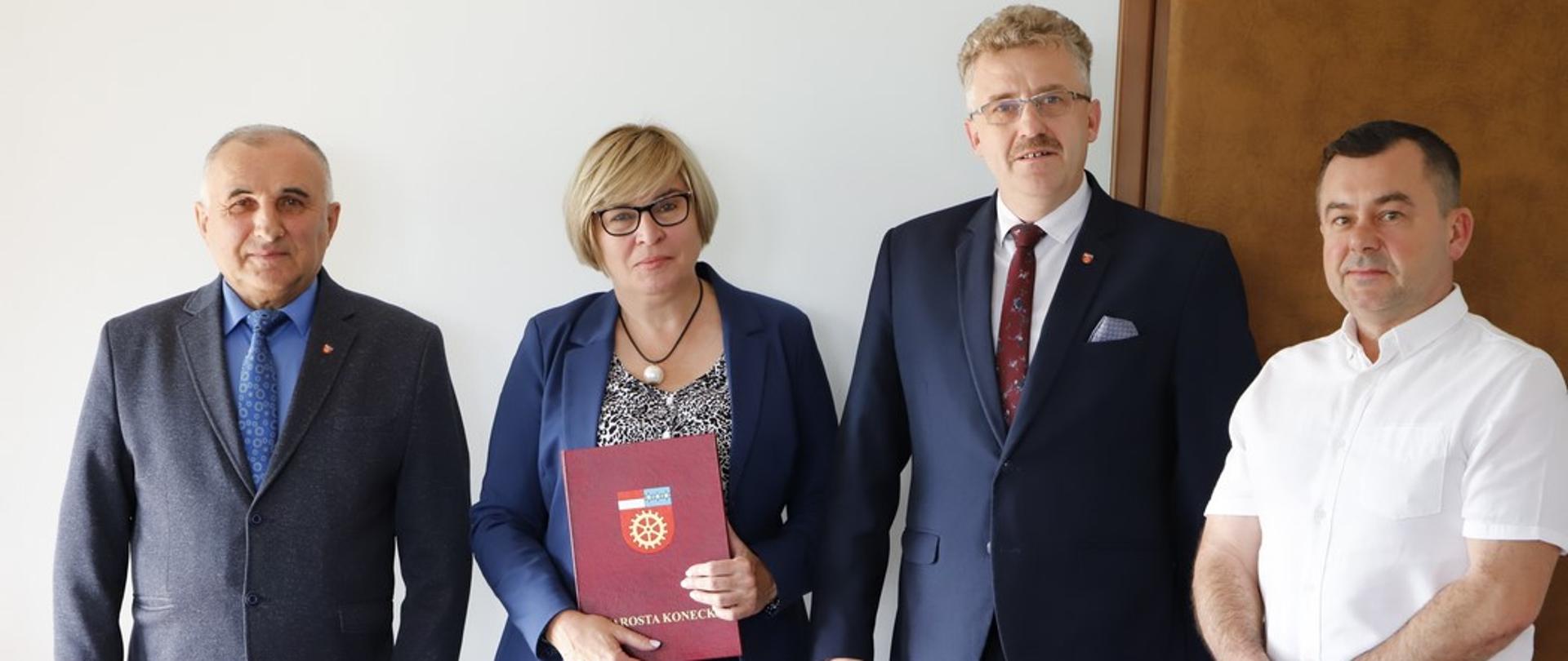 Spotkanie zarządu powiatu z dyrektorami szkół ponadpodstawowych