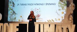 Maria Koczorowska podczas 29 Turnieju Poezji Mówionej i Śpiewanej w Wieleniu.
