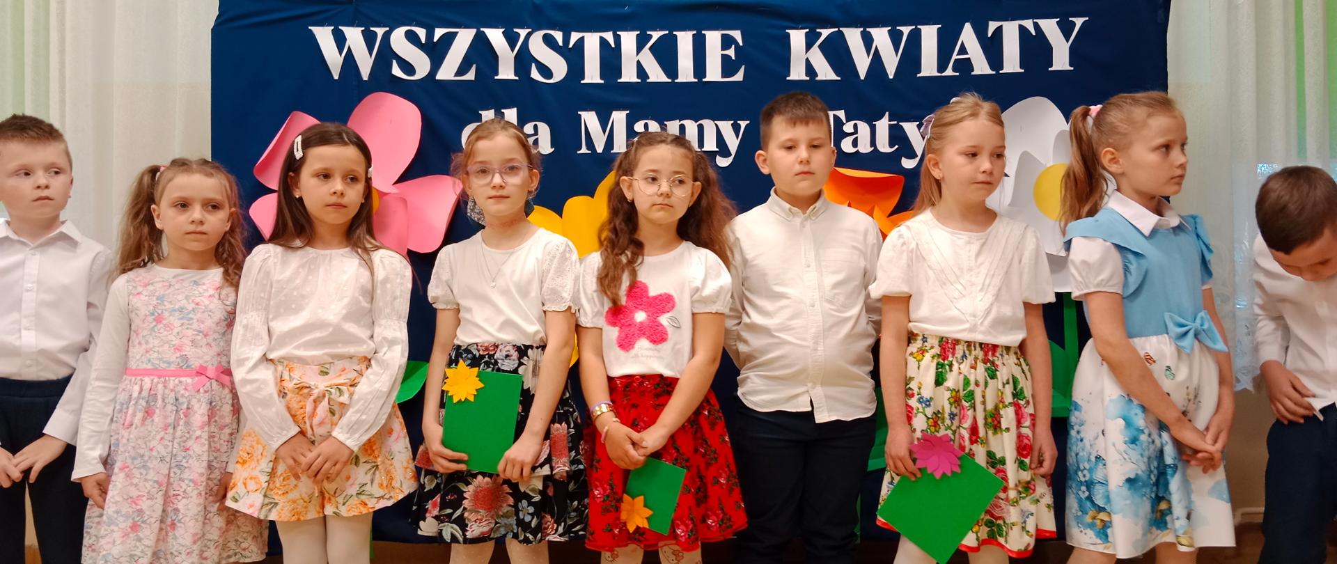 uczniowie klasy Ia podczas występu 