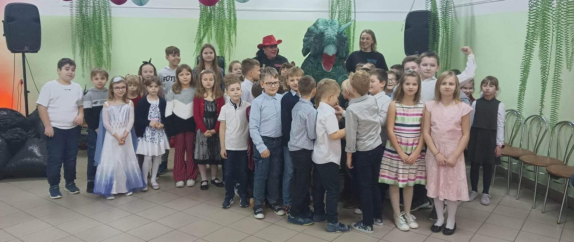 uczniowie klas I-III
