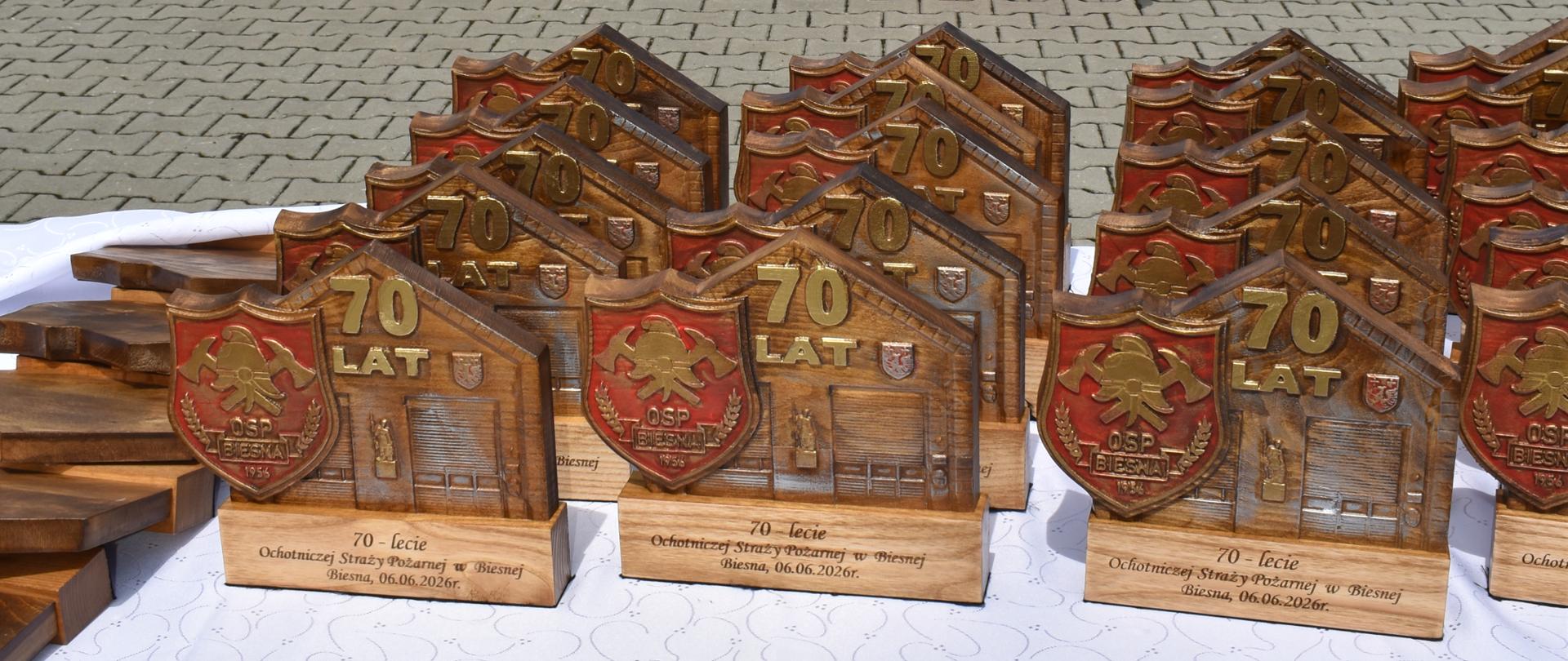 statuetki dla zasłużonych
