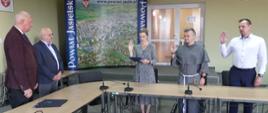 wręczenie aktów nadania mianowania nauczycielom