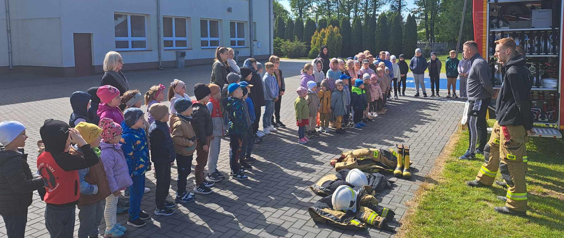 Spotkanie ze strażakami z OSP Wiśniew
