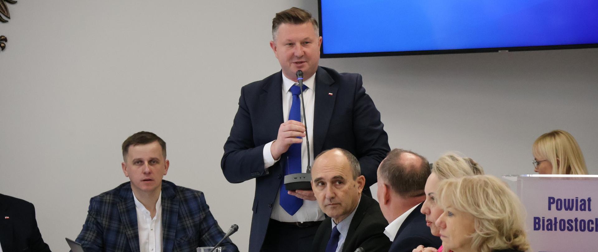 Sesja - starosta dziękuje za pracę nad budżetem
