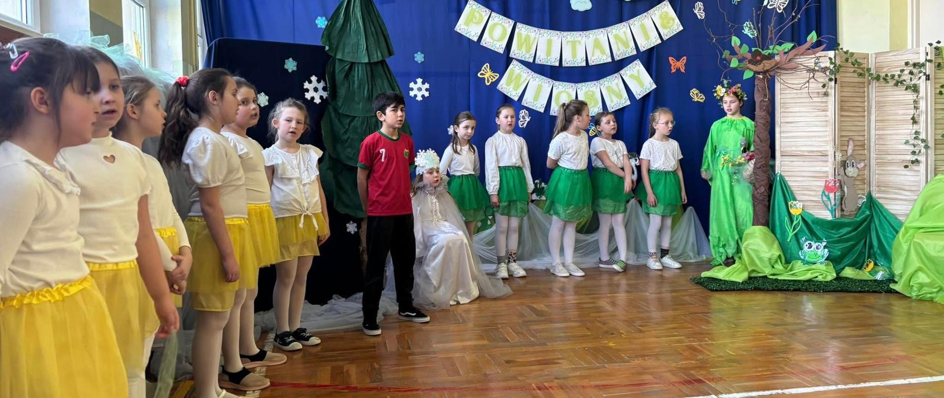 Szkolne obchody Pierwsze Dnia Wiosny - przedstawienie klas I-III