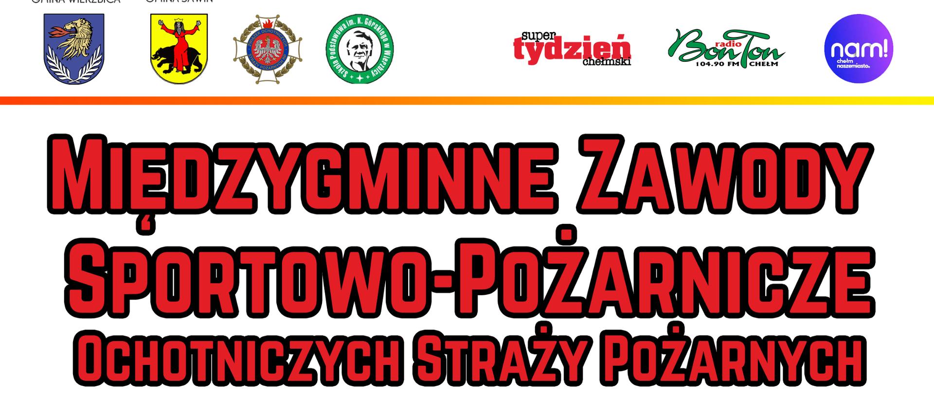 Młodzież w ubraniach strażackich, 3 okręgi z młodzieżą w różnych sytuacjach, lejących wodę z węża, sięgającej po wąż strażacki, biegnących w sztafecie. Wszystko to na tle murawy