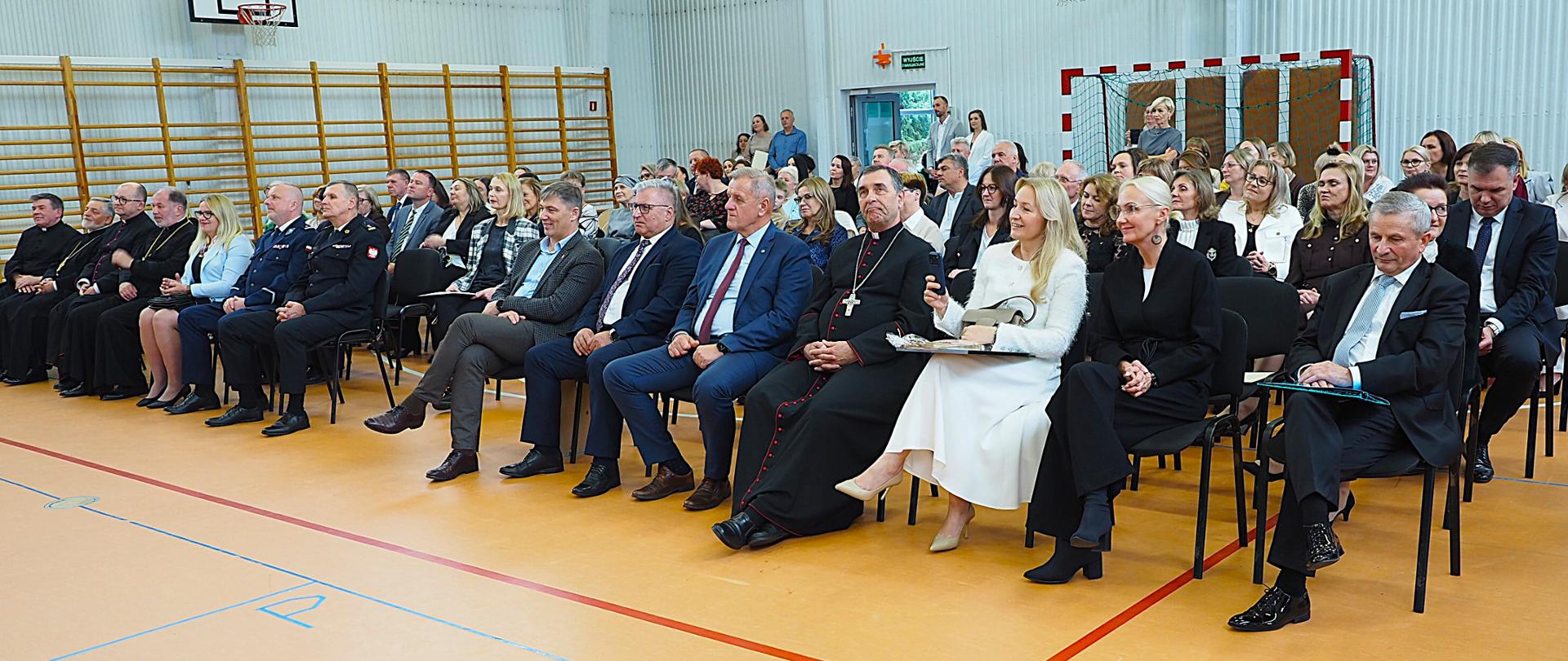 Powiatowe obchody Dnia Edukacji Narodowej w Zespole Szkół Specjalnych im. Jana Pawła II