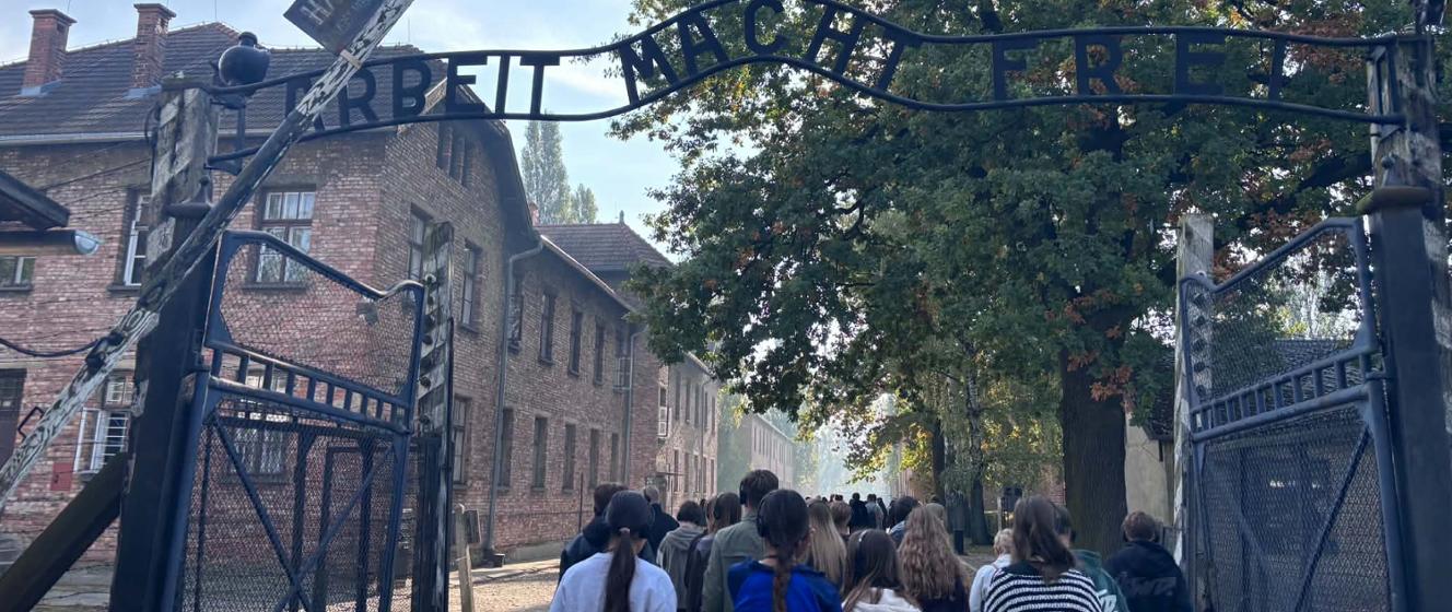 Wizyta uczniów Zespołu Szkół nr 3 w Przytkowicach w Muzeum Auschwitz-Birkenau