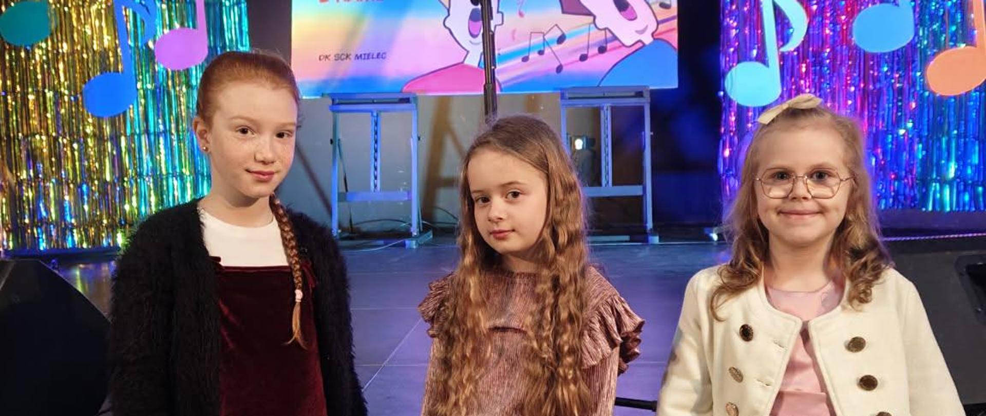  Udział naszych uczennic w powiatowych eliminacjach festiwalu piosenki