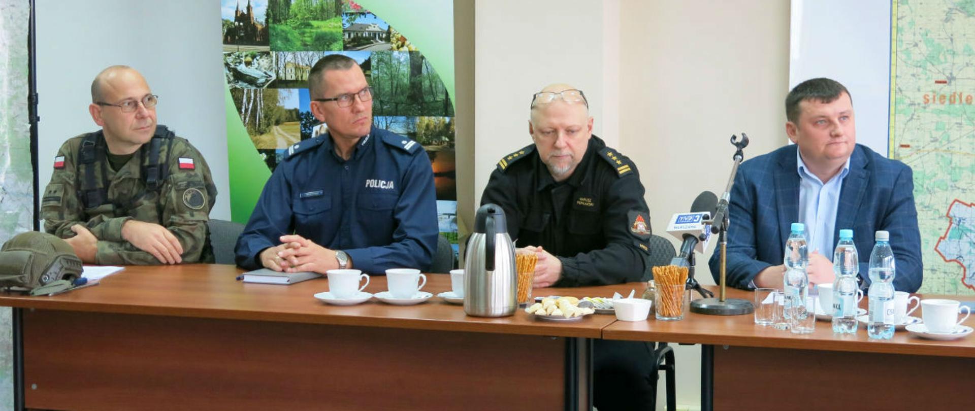 Uczestnicy ćwiczeń Rój-22