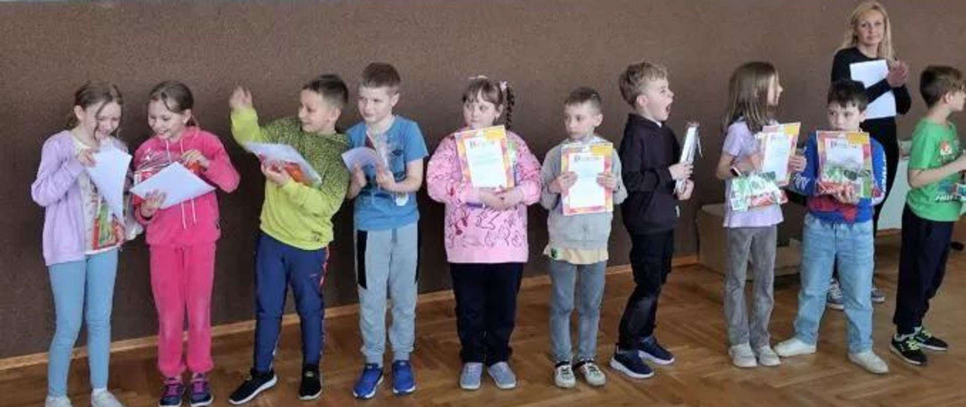 NAGRODY I DYPLOMY ZA SZCZEGÓLNE OSIĄGNIĘCIA UCZNIOWSKIE ORAZ ZA UDZIAŁ W KONKURSACH