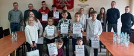 Serdecznie pozdrawiam
Anna Migalska
Urząd Miasta i Gminy w Mordach
ul. Kilińskiego 9
08-140 Mordy
tel. (25) 64 15 402 wew. 47
Zgodnie z Rozporządzeniem Parlamentu Europejskiego i Rady (EU) z dn. 27 kwietnia 2016 r. w sprawie ochrony osób fizycznych w związku z przetwarzaniem danych osobowych i w sprawie swobodnego przepływu takich danych (ogólne rozporządzenie o ochronie danych) informujemy, że administratorem Państwa danych osobowych jest Miasto i Gmina Mordy reprezentowana przez Burmistrza, ul. Kilińskiego 9, 08-140 Mordy, e-mail: sekretariat@mordy.pl, tel. 25 641 54 02. Szczegółowe informacje dotyczące przetwarzania danych osobowych są dostępne w siedzibie administratora lub na stronie internetowej https://samorzad.gov.pl/web/gmina-miasto-mordy w zakładce „Kontakt - Ochrona danych osobowych”.
Ta wiadomość pocztowa i wszelkie załączone do niej pliki są poufne i podlegają ochronie prawnej. Jeśli nie jesteś jej prawidłowym adresatem, jakiekolwiek jej ujawnienie, reprodukcja, dystrybucja lub inne rozpowszechnienie, są ściśle zabronione. Jeśli otrzymaliście Państwo niniejszy przekaz wskutek błędu, proszę o niezwłocznie powiadomienie nadawcy i usunięcie otrzymanych informacji.
