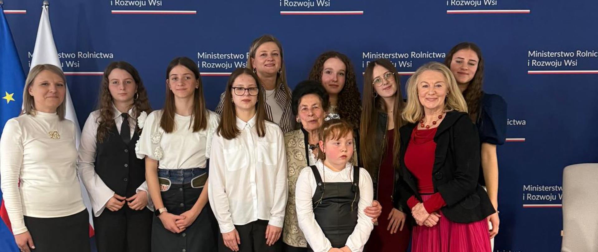 Wielki sukces naszych uczennic w ogólnopolskich konkursach...