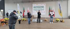 Na scenie - w trakcie otwarcia zawodów
