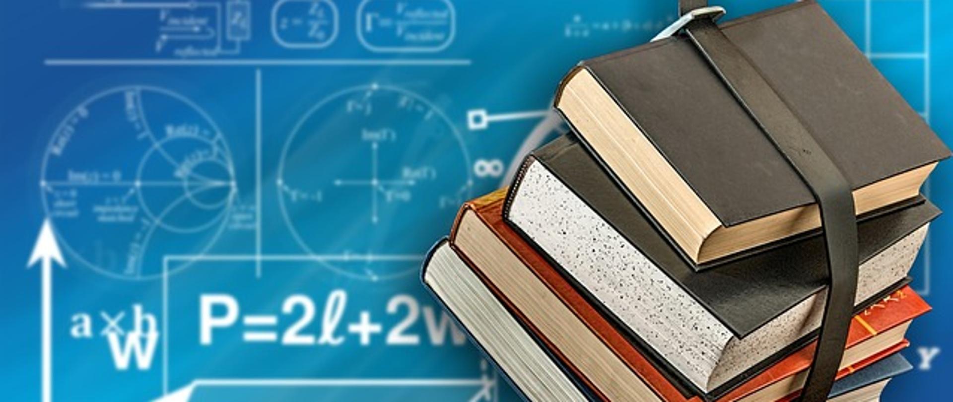 Książki na tle tablicy matematycznej