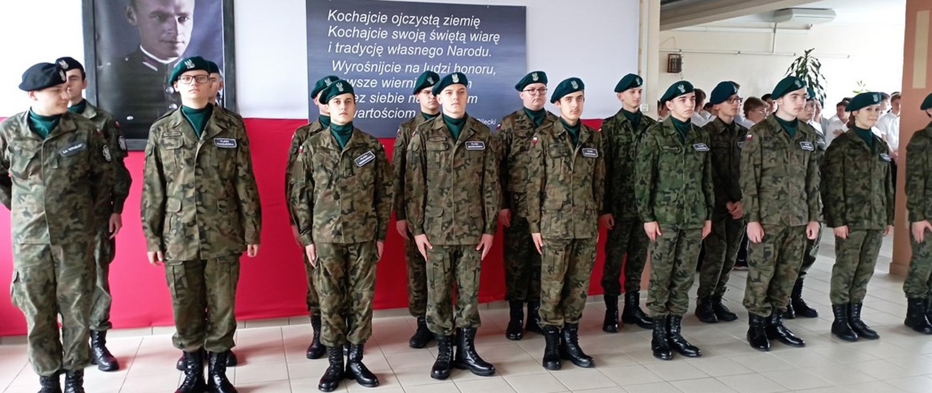 Akcja „Szkoła do hymnu” w ZSP Nr 1 w Końskich