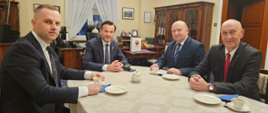 od lewej Wicestarosta Zambrowski, Wojewoda Podlaski, Kierownik PCPR, Starosta Zambrowski