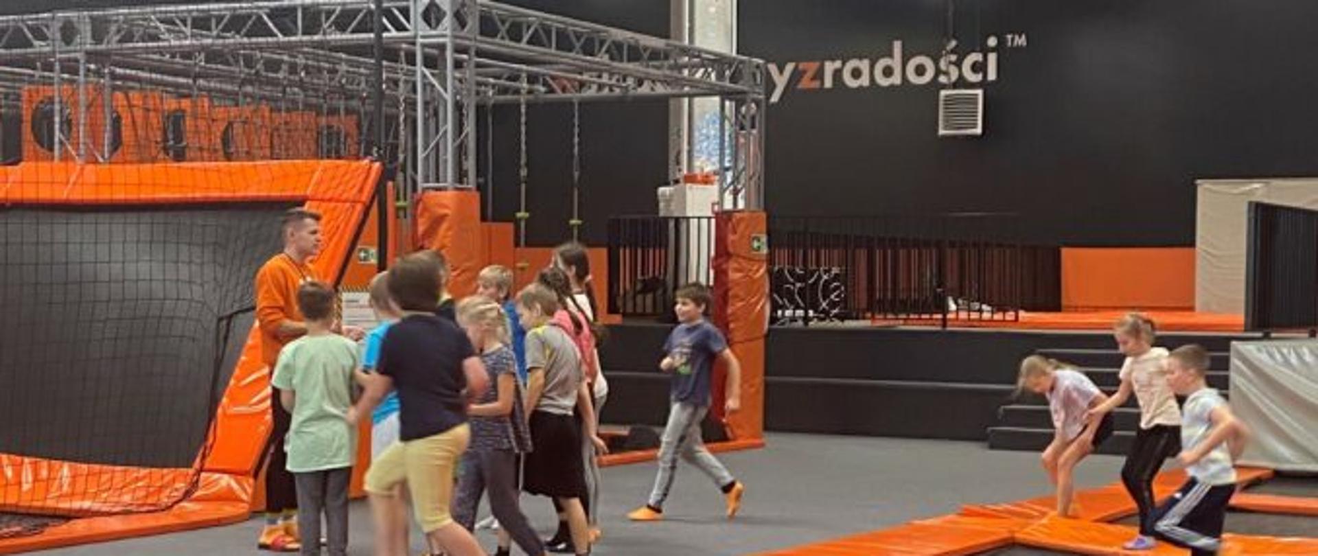 Wycieczka do „Parku trampolin”