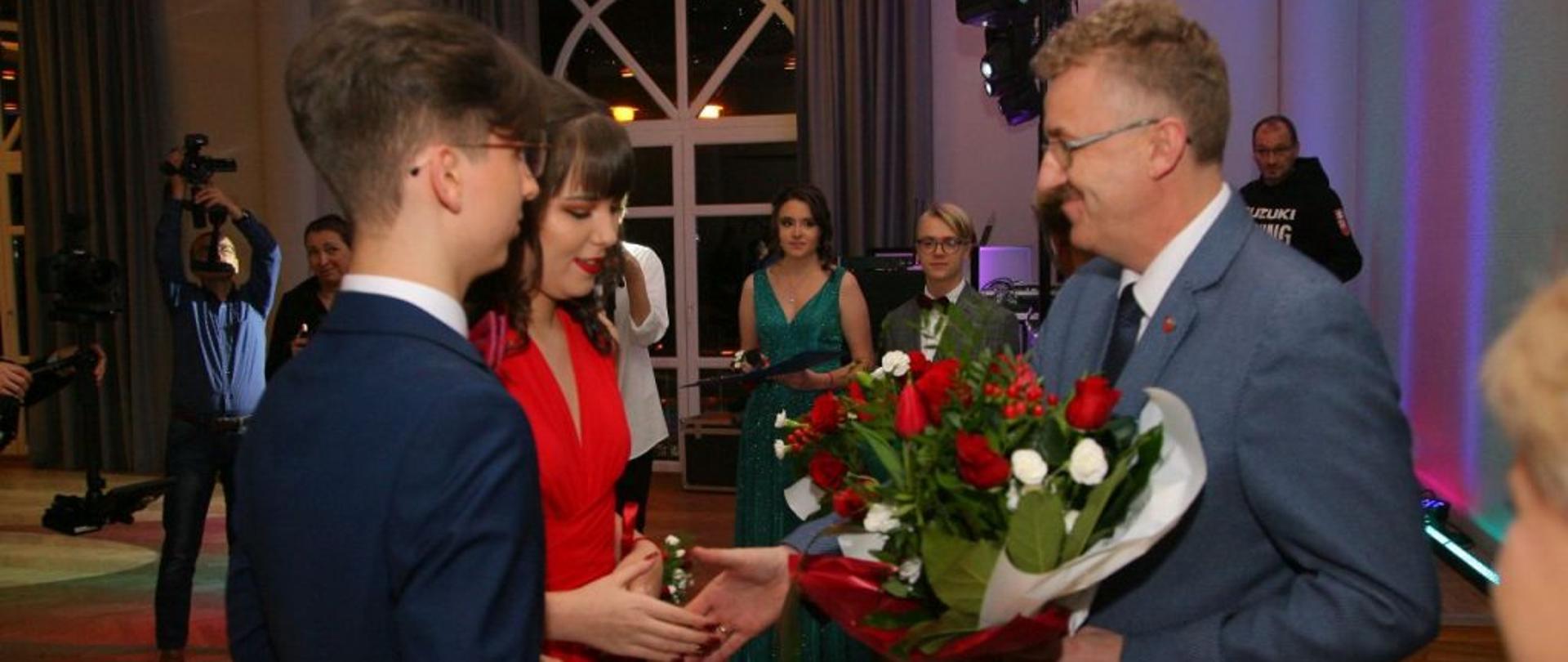Bal Studniówkowy II Liceum Ogólnokształcącego im. Marii Skłodowskiej-Curie