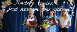 Uroczyste podziękowania dla nauczycieli przechodzących na emeryturę