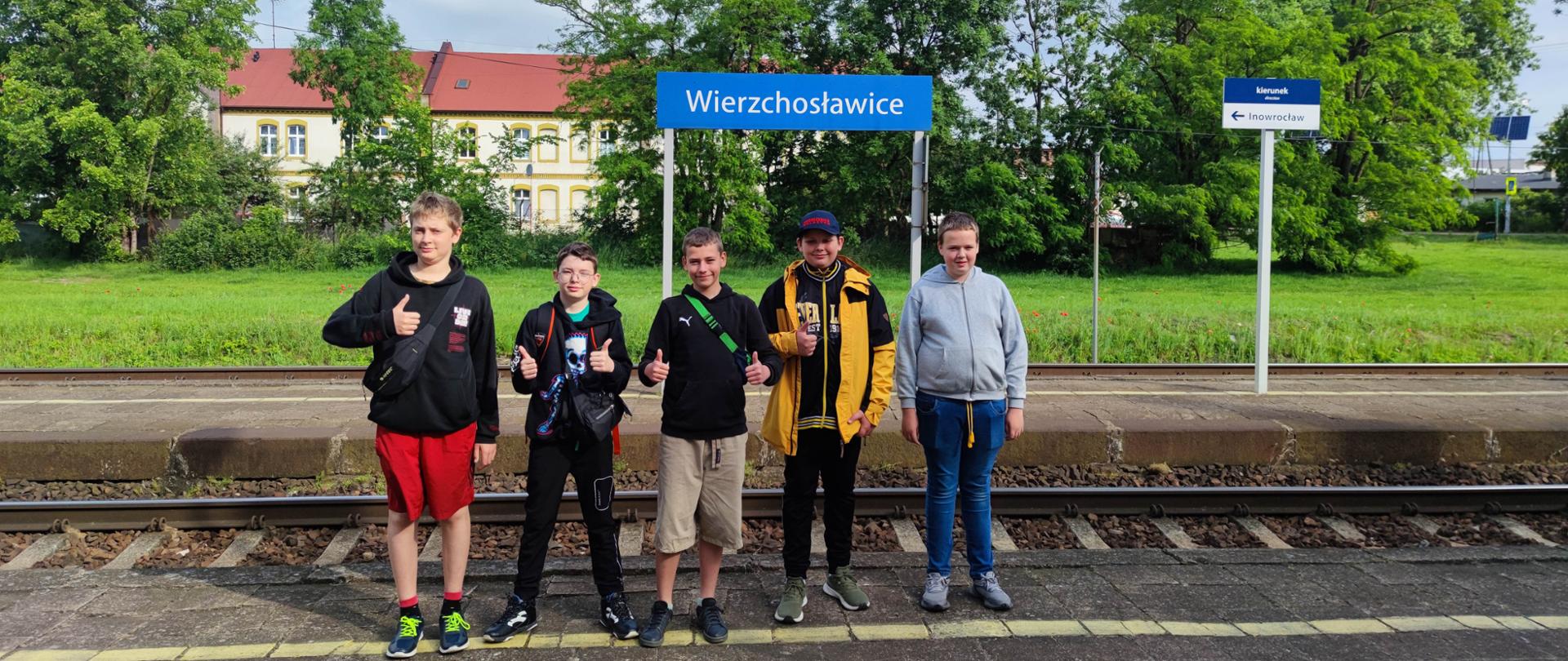 Relacja z wycieczki klasy 6c do Wierzchosławic i Torunia