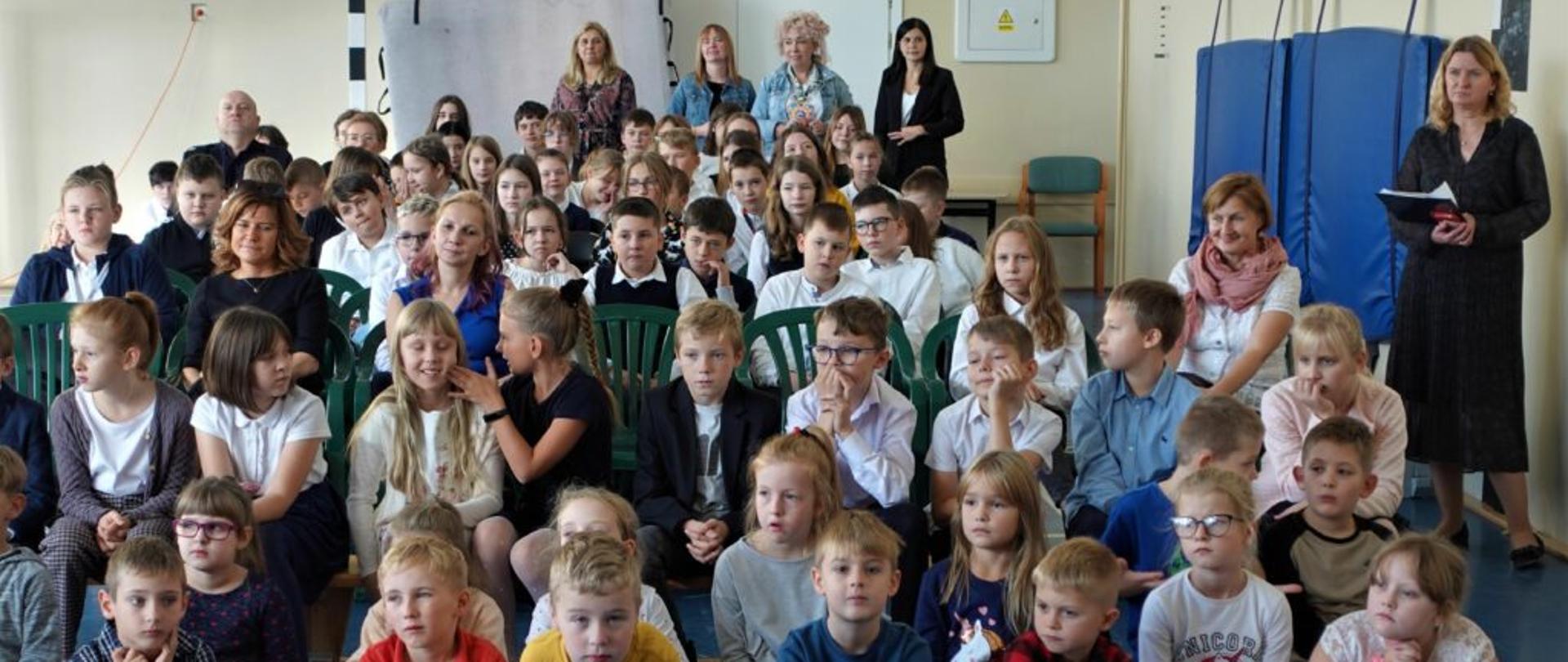 SZKOLNE UROCZYSTOŚCI Z OKAZJI DNIA EDUKACJI NARODOWEJ
