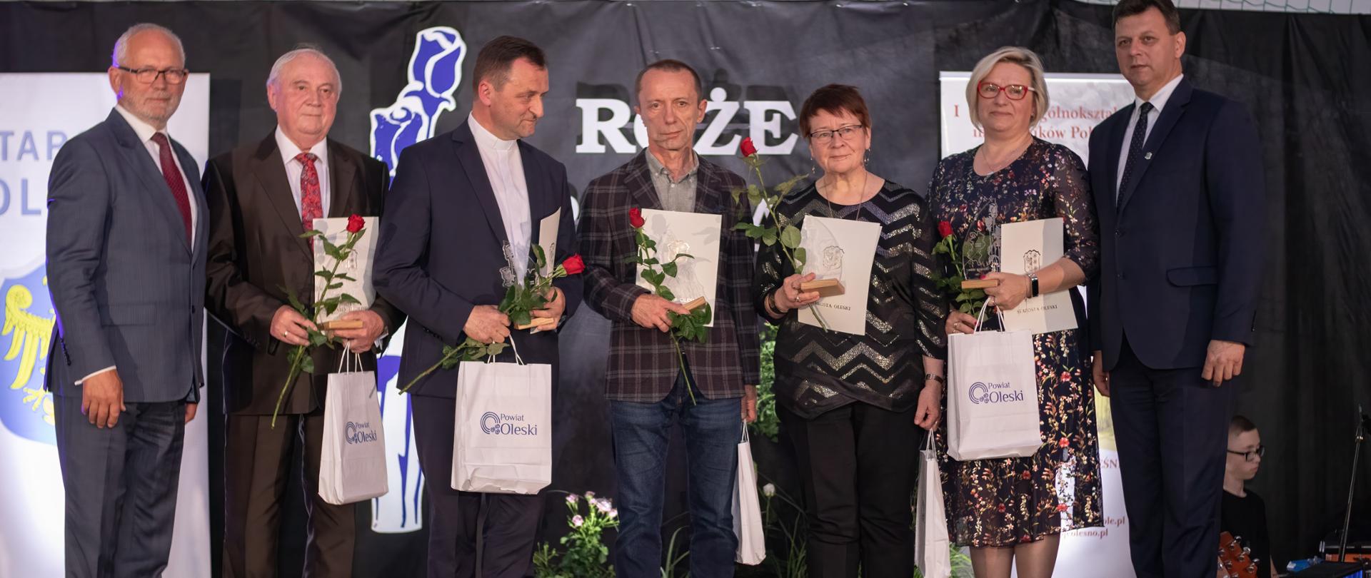 Laureaci nagrody Starosty Oleskiego Róże Powiatu Oleskiego 2020/2021