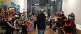 Spotkanie Najmłodszych Mieszkańców osiedli z Mikołajem