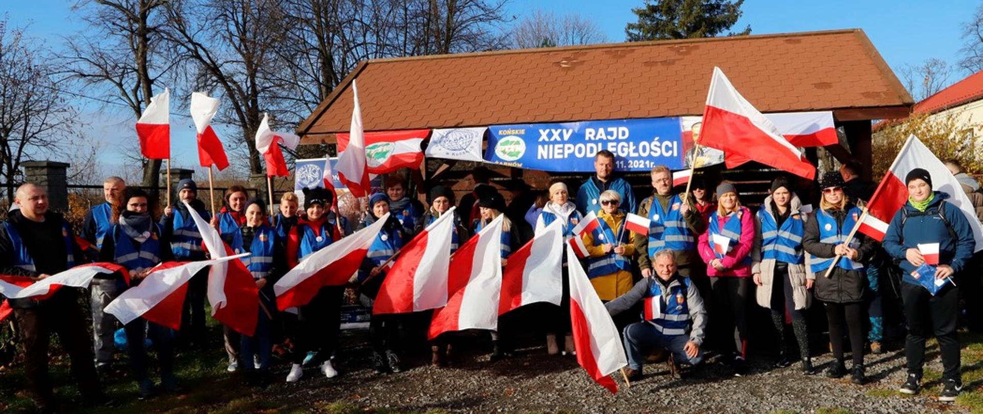 XXV Rajd Niepodległości zorganizowany przez konecki oddział Polskiego Towarzystwa Turystyczno-Krajoznawczego