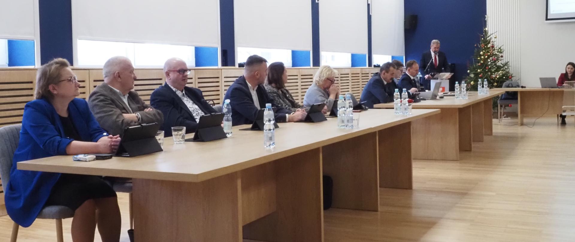 XV sesja Rady Powiatu w Bielsku Podlaskim, 30 grudnia 2025 r