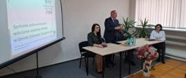 Otwarcie spotkania podsumowującego wdrożenie wspólnej obsługi - przemawia Prezydent Miasta Ostrowca Świętokrzyskiego Artur Łakomiec