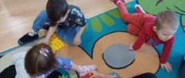 Zajęcia w grupach przedszkolnych - wspólna zabawa i scedzanie czasu w grupach