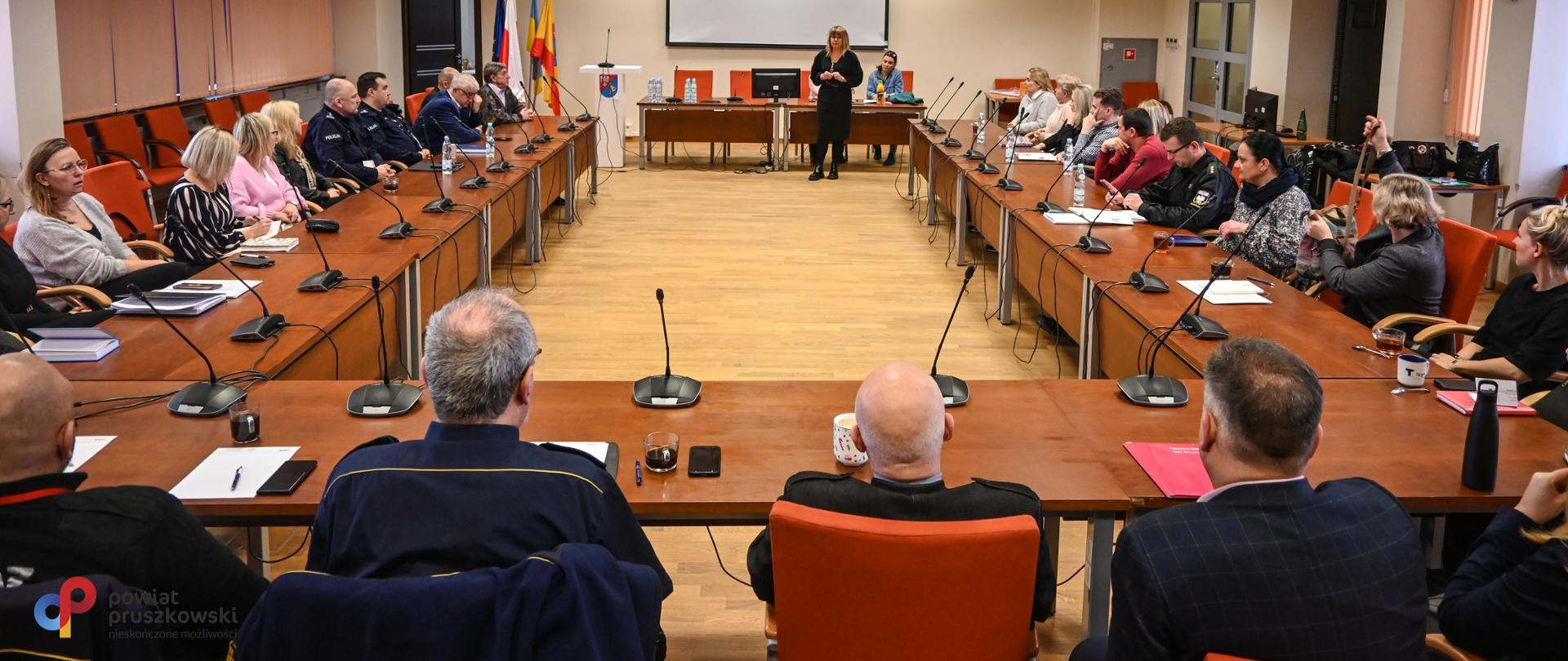 Spotkanie instytucji zajmujących się przeciwdziałaniem przemocy w rodzinie w powiecie pruszkowskim